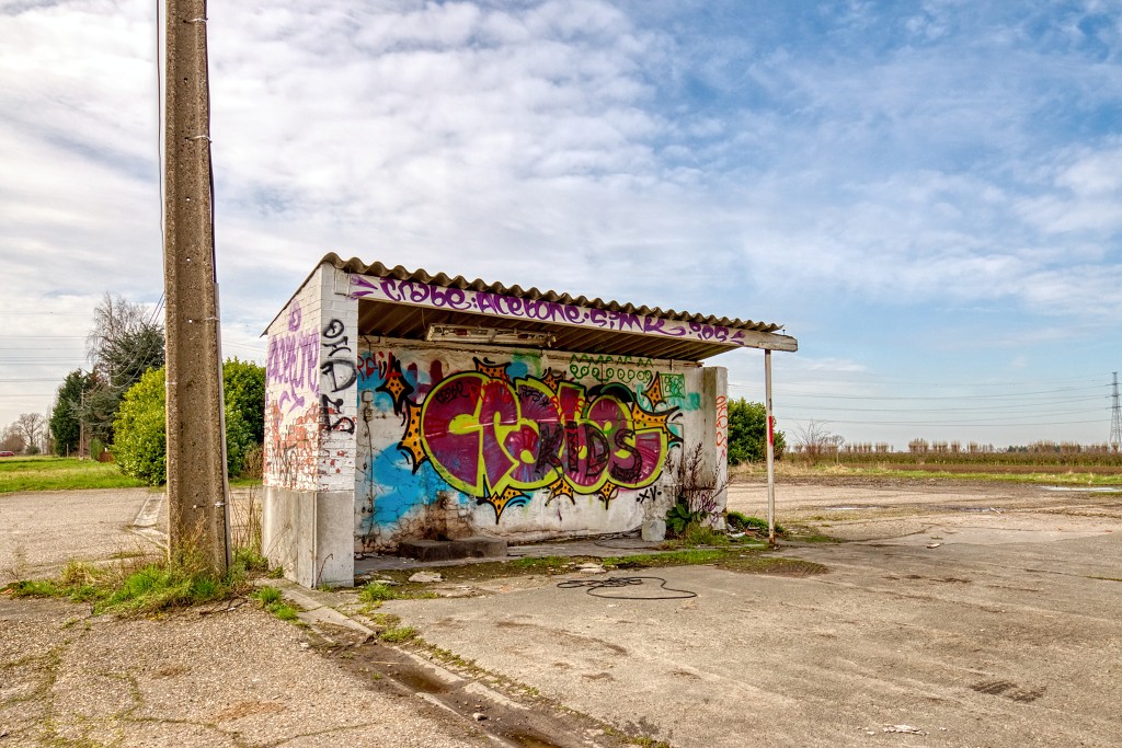 HDR Doel belgie belgique urbex decay verlaten spookdorp spookstad kerncentrale graffiti
